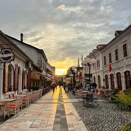 Daire Xhiro N'shkoder