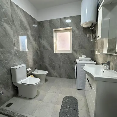 Xhiro N'shkoder Shkoder
